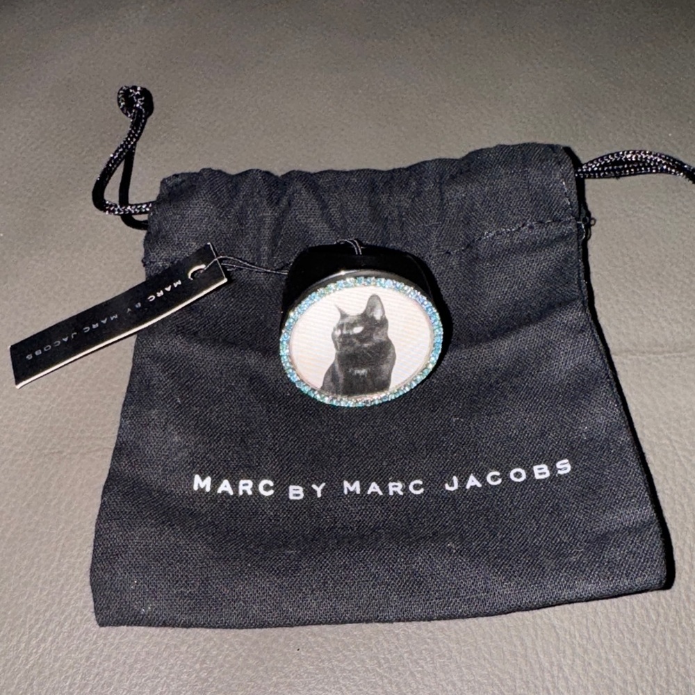 Marc By Marc Jacobs Black and Blue lenticular Cat Ring